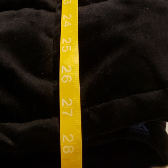 VEST - Picture 6 of 7